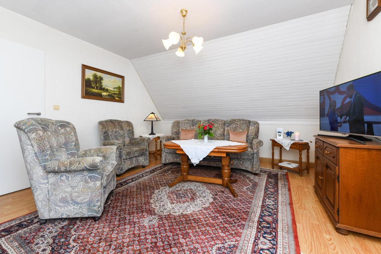 Ferienwohnung Im Haus Weinstock Esens Eksteriør billede