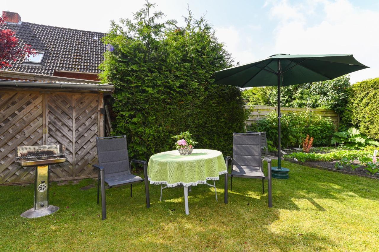 Ferienwohnung Im Haus Weinstock Esens Eksteriør billede